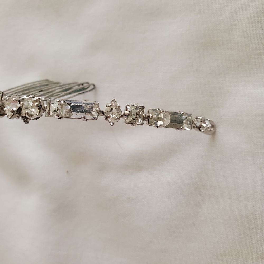 Art Deco Geometric Rhinestone Bridal Comb - Picture 6 of 6